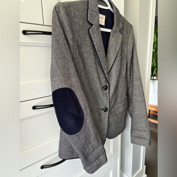 Like New GAP Academy Blazer Size 2 (Wool Blend) - Picture 7 of 8
